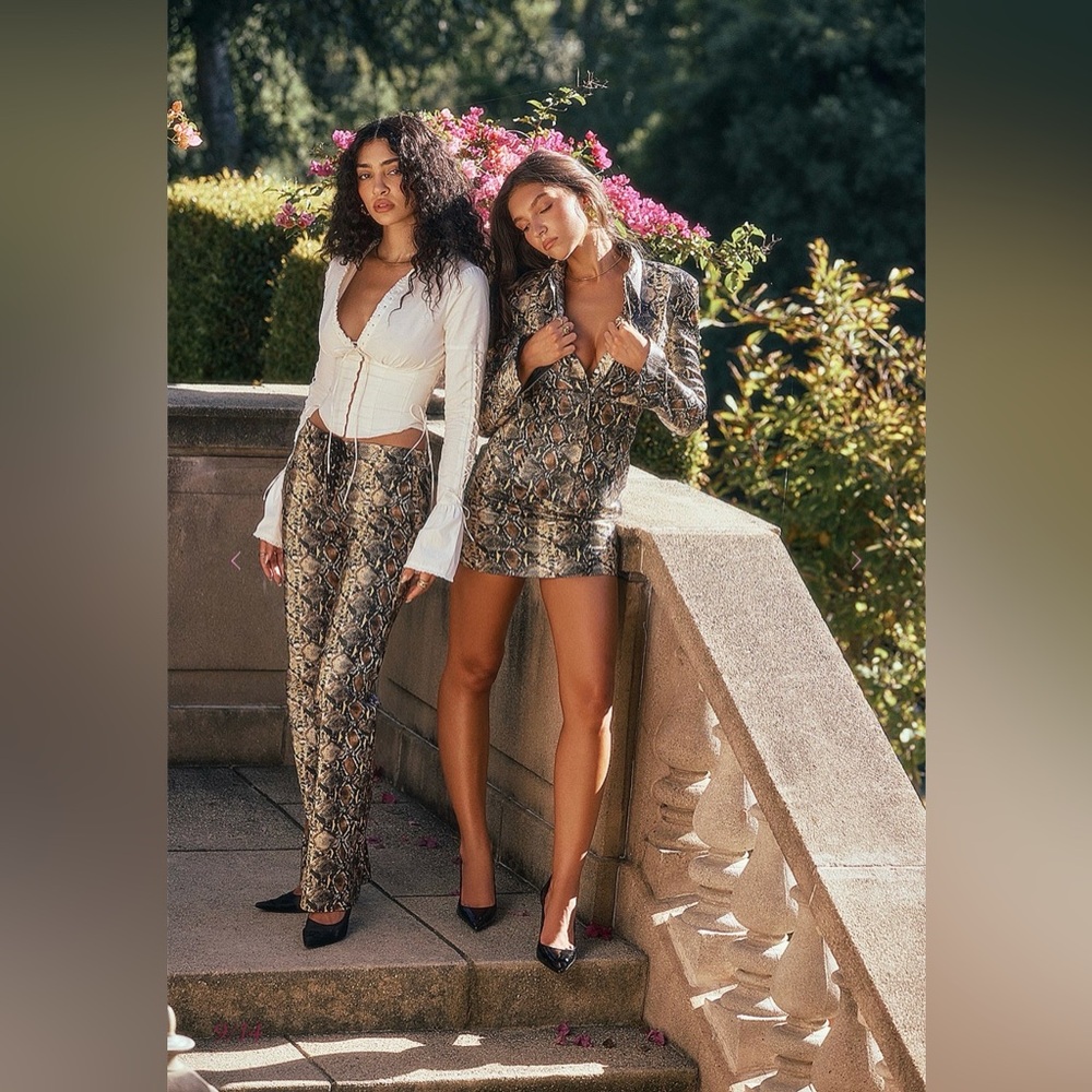 House of CB Vani Snake Print Fitted Jacket - Picture 7 of 16